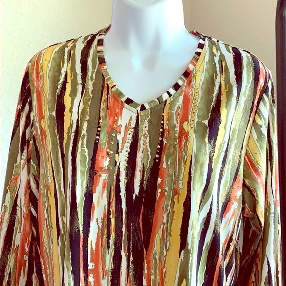 ❤️ ALLISON DALEY Abstract Top Size M ❤️ - Picture 1 of 6